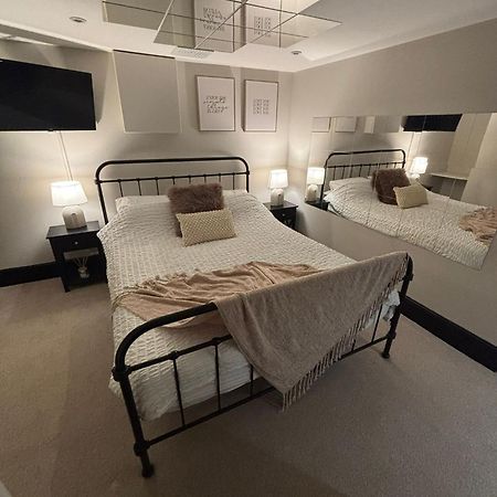 Private & Modern En-Suite Rooms Town Centre Self Check-In Barnsley Esterno foto