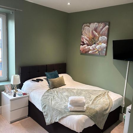 Private & Modern En-Suite Rooms Town Centre Self Check-In Barnsley Esterno foto