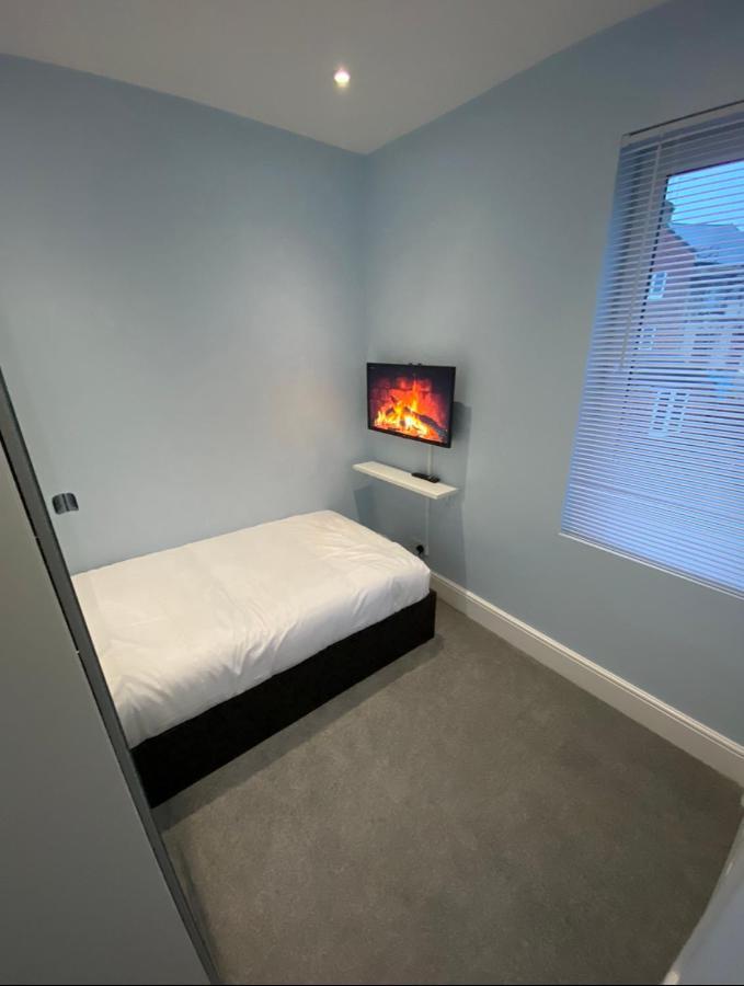 Private & Modern En-Suite Rooms Town Centre Self Check-In Barnsley Esterno foto